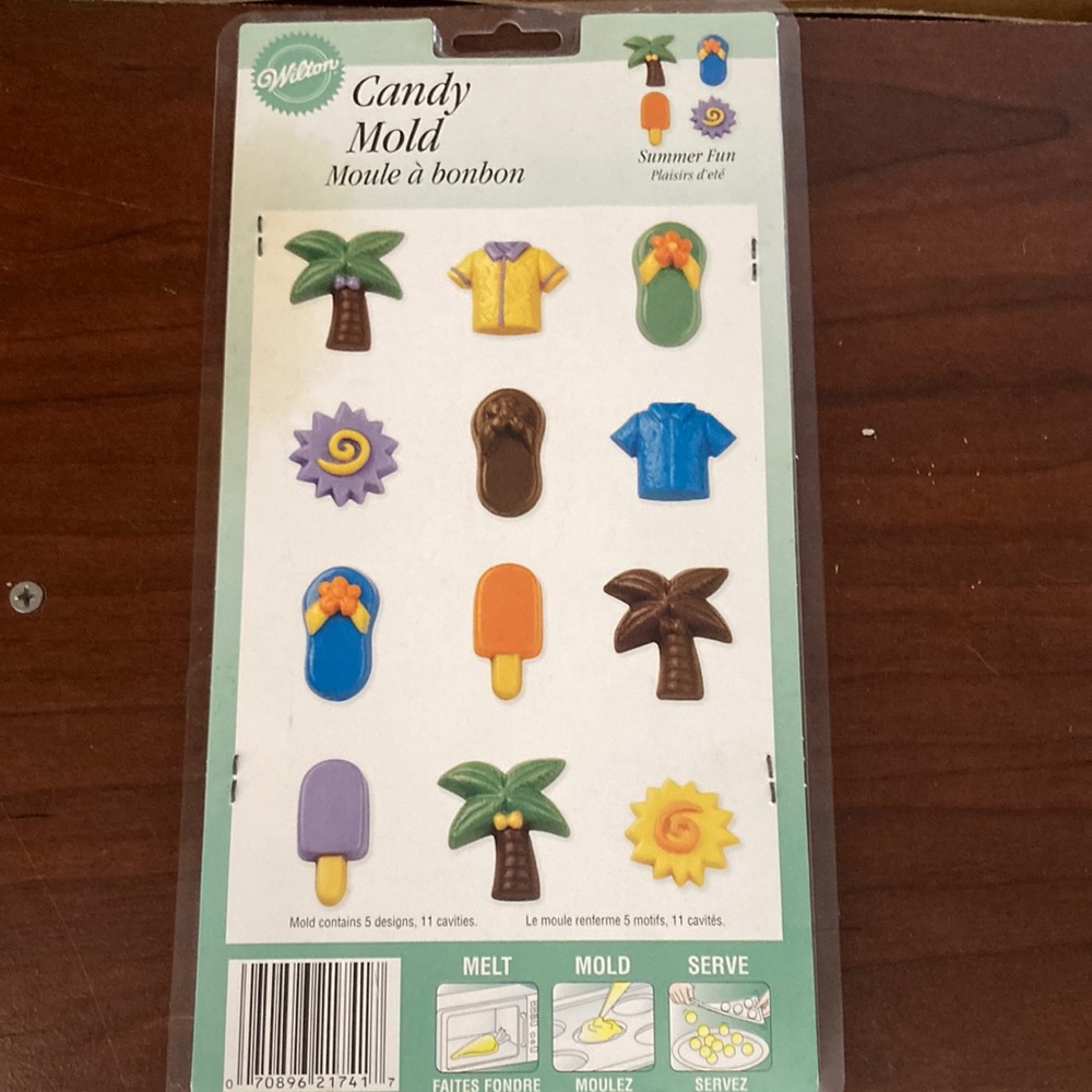 3/$12 Wilton Summer Fun Chocolate Candy Mold